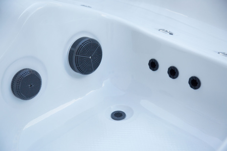 Гидромассажный спа бассейн NordicSpa Liv (Лив)